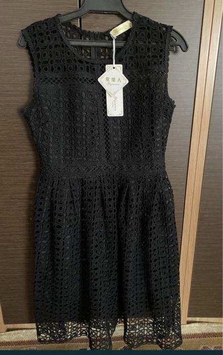 Платья 42 размера, 2000 тг