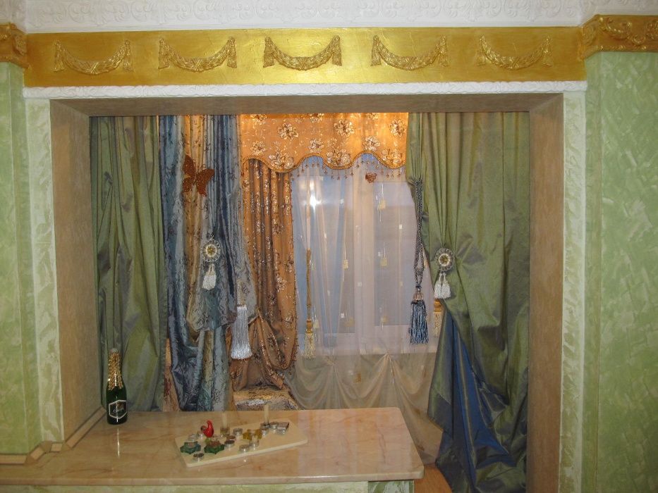 Люксовые номера посуточно. Wi-Fi. Фисташковый.