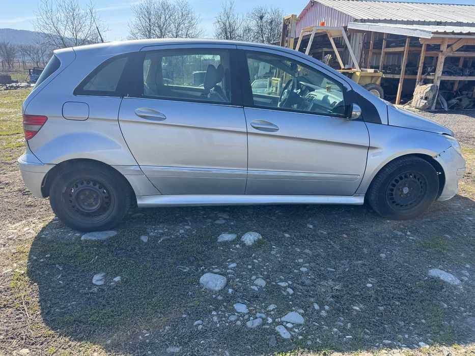 Dezmembrari Dezmembrez Piese piesa Dez auto Mercedes B 200 Class 2000 cmc diesel an 2008 euro 4