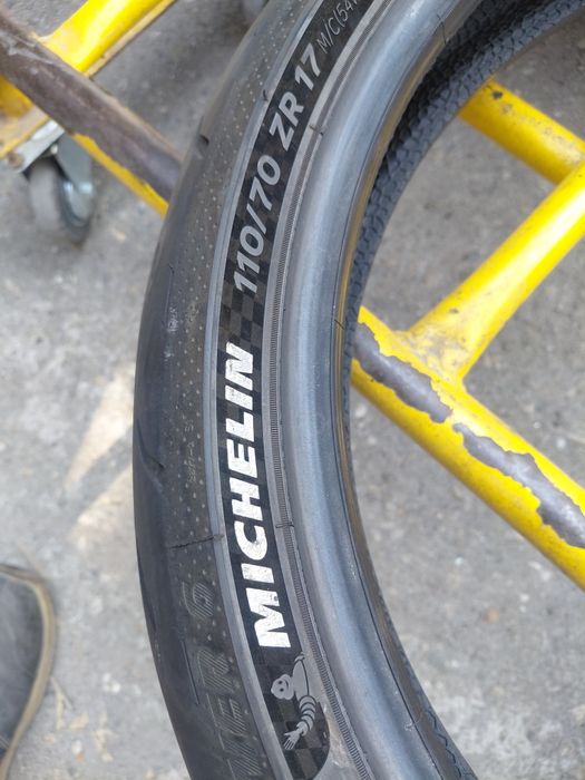 110/70/17" Michelin 1бр гума