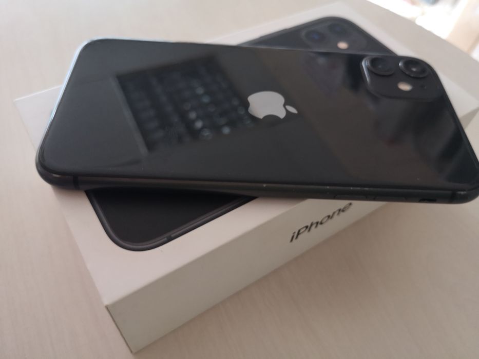 Iphone 13 midnight black/100% battery health