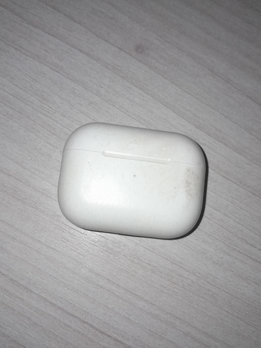 Аирподс Про б/у.