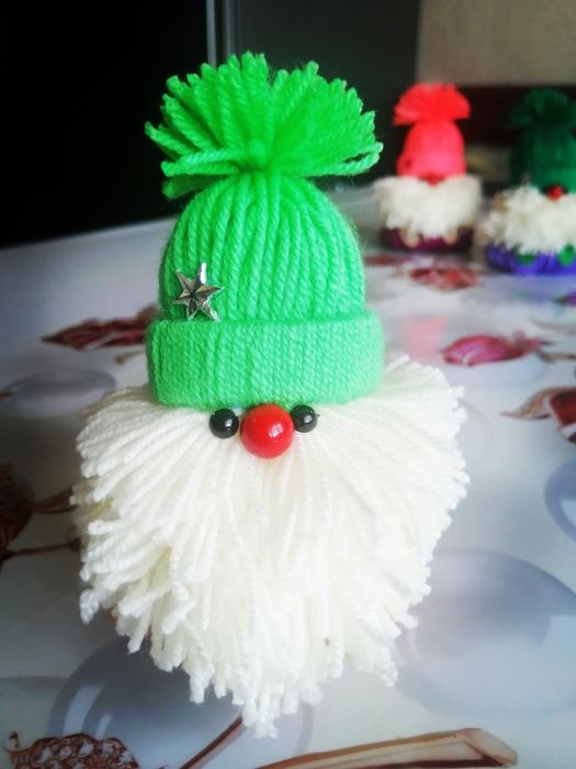 Гномики из пряжи