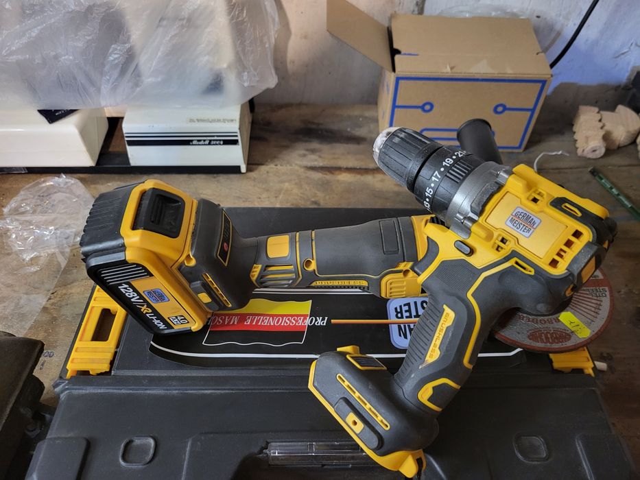 Trusă scule electrice