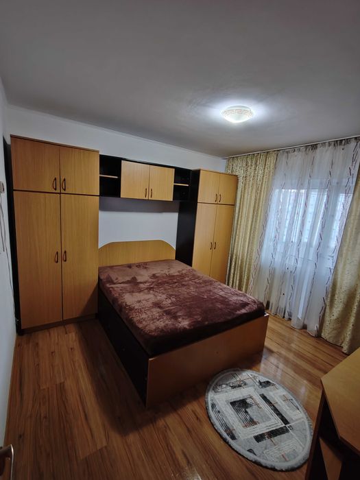 Închiriez apartament cu două camere