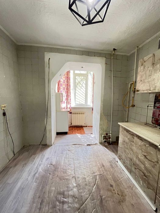 Продам 1 комн кв 12мкр Бывшее МСО