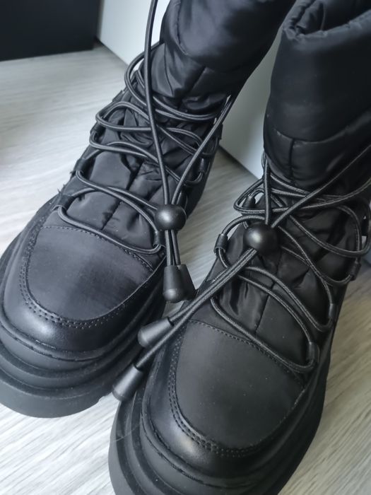 Vând botine damă tip puffer Mango