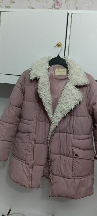 Продаются куртки и верхние одежды