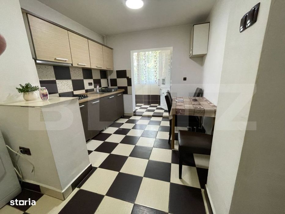 Apartament 3 camere de inchiriat, 76 mp, zona Rogerius