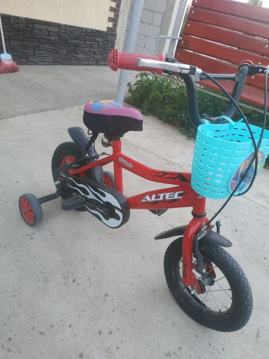 Bicicleta copii 3+5 ani