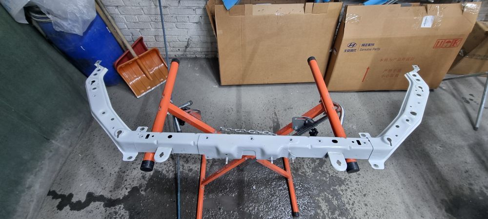 Верхняя часть радиатора на весту