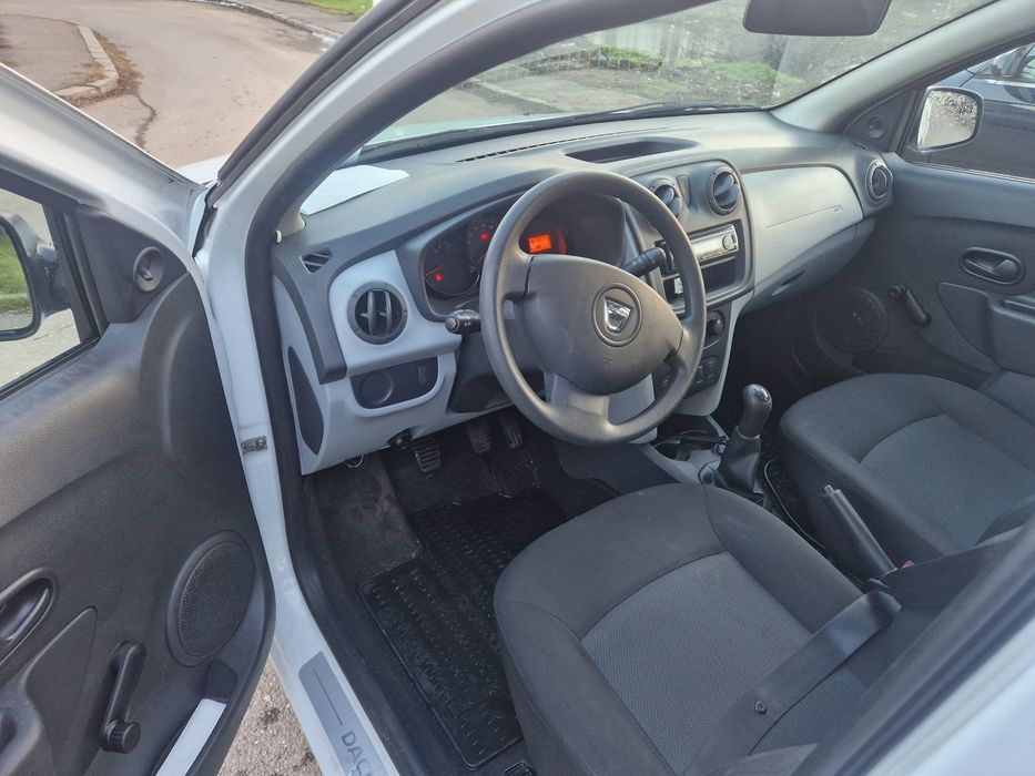Vând Dacia Sandero 2 motor 1.2 benzina