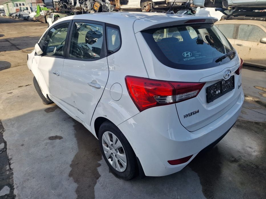 Dezmembram Hyundai ix20 2011 1.4 benzina G4FA