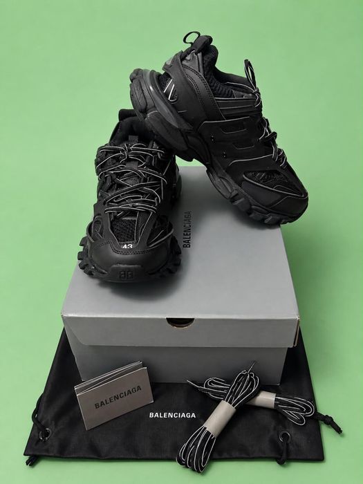 Balenciaga Track Triple Black