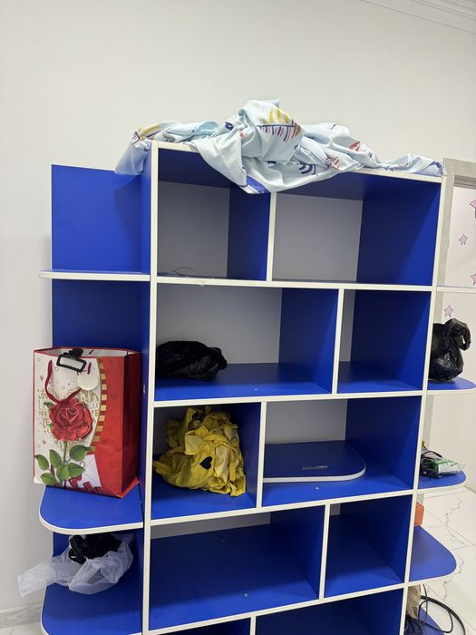 Продается мебель Трюмо и Шкаф Trumo va shkof sotiladi