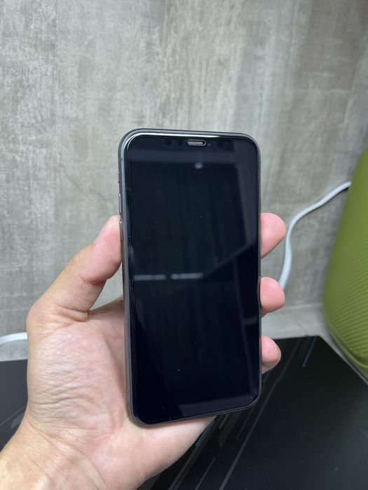 Айфон 11-128гб емкость 67%