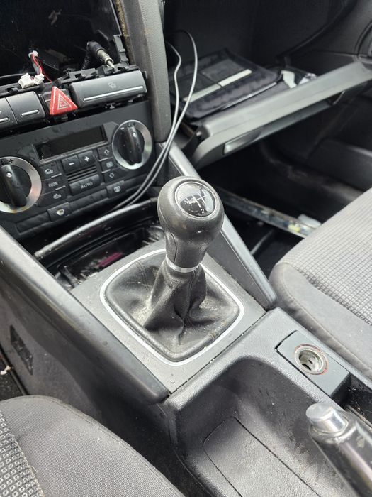 Dezmembrez Audi a3 1.6 brbzina