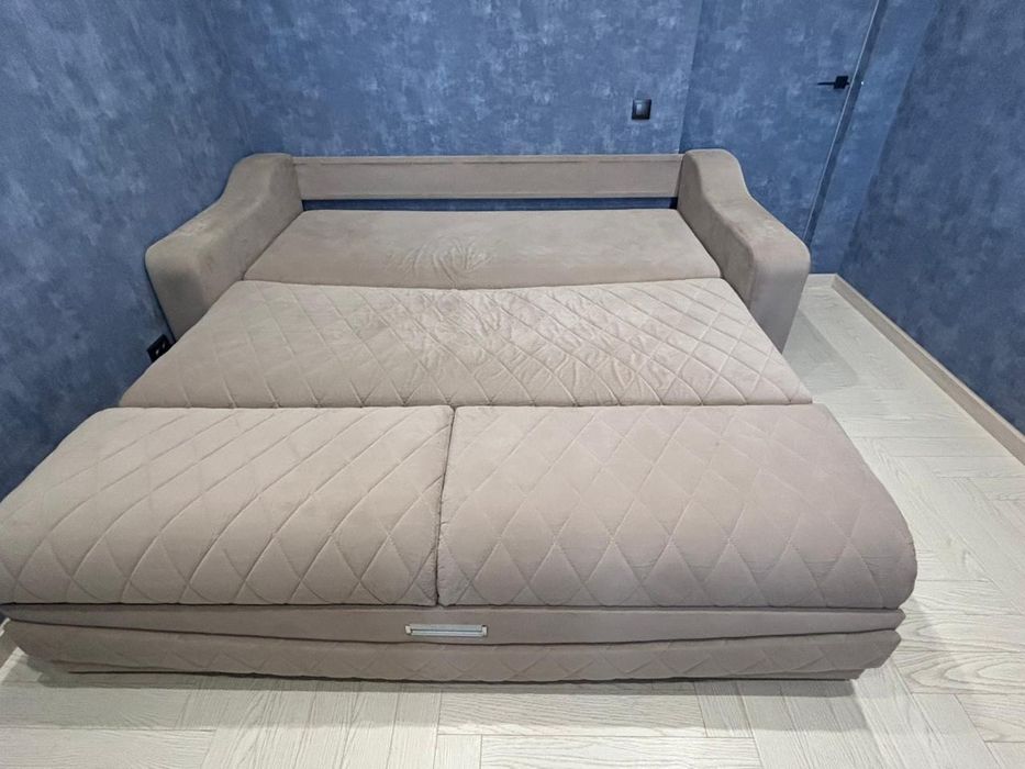 Диван-кровать в отличном состоянии