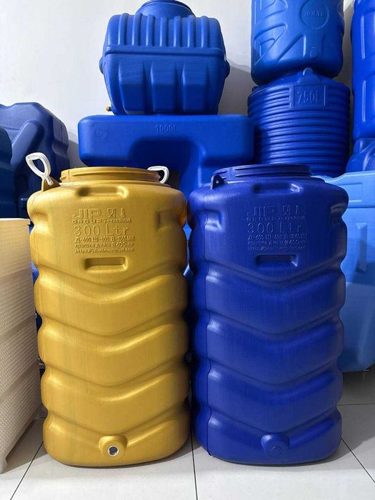 Suv bochkasi . Емкость для воды. Water barrel