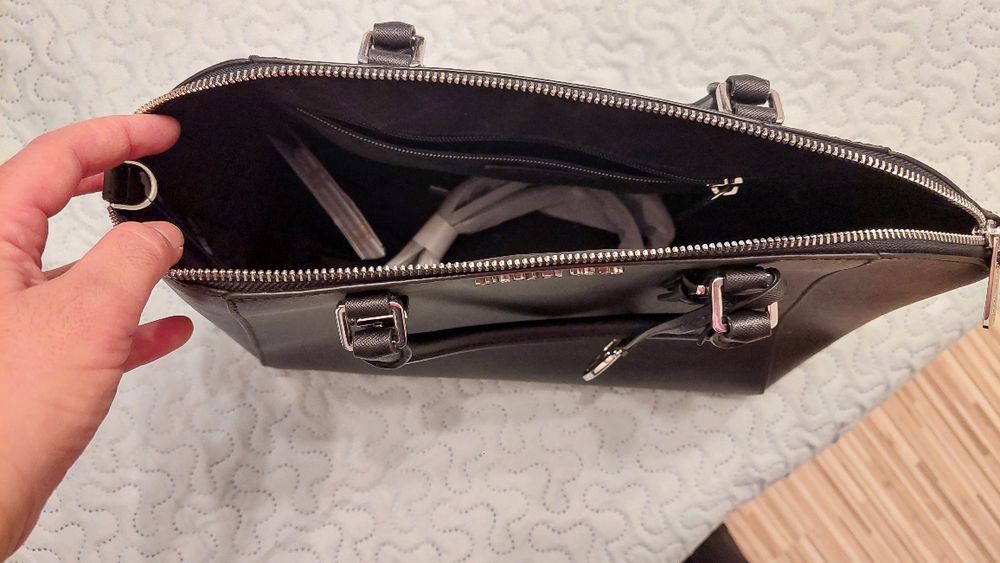 Geanta noua Michael Kors piele saffiano