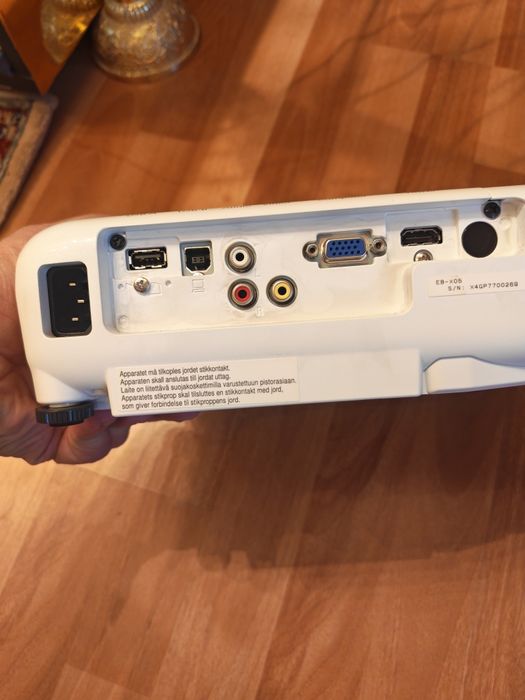 Proiector Epson eb-xo5