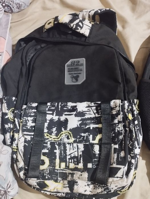 Продам портфели в хорошем состоянии