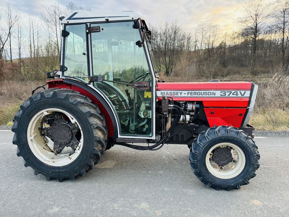 Tractor Massey Ferguson 374V 4x4 64cp 4 cilindri cauciucuri noi