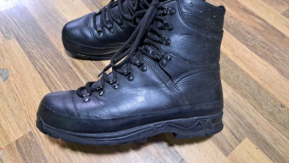 GARMONT,LOWA,Alfa ,HANWAG,Grisport,,VIKING,Meindl,Millet,Мetzeler