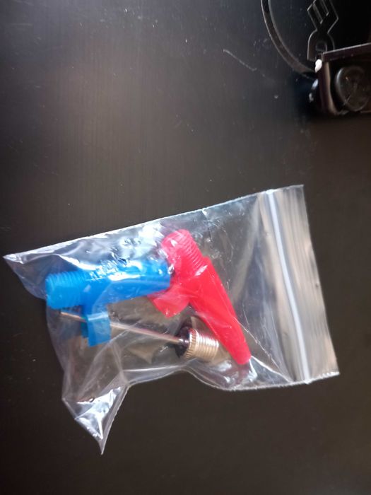 Compresor auto si uz casnic. La bricheta. Nou!