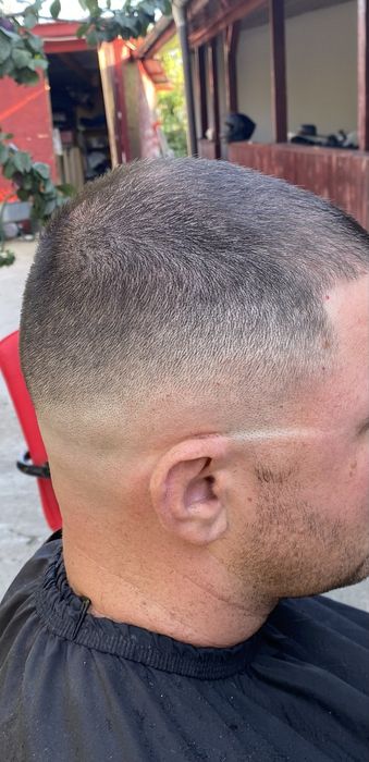 Execut frizuri gratuite
