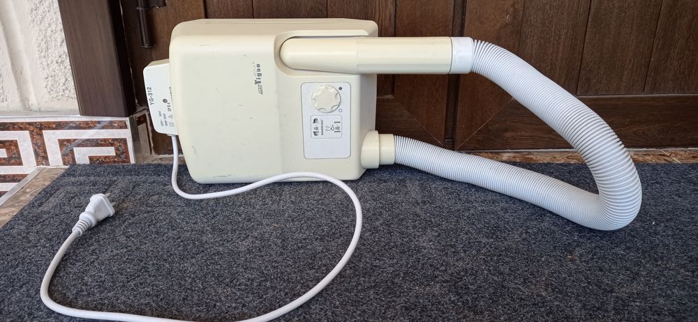 Фен для сушки волос и тела