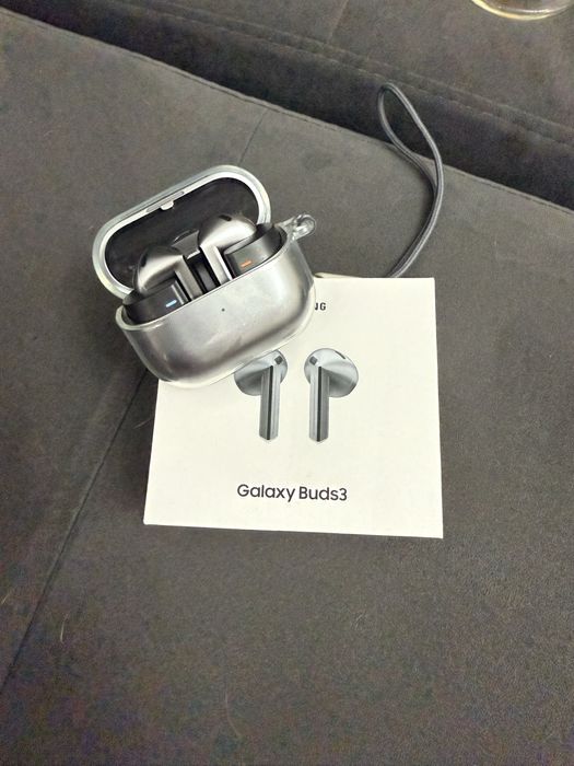 Продам наушники samsung buds 3