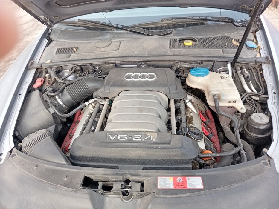 Продам автомобиль Audi A6.