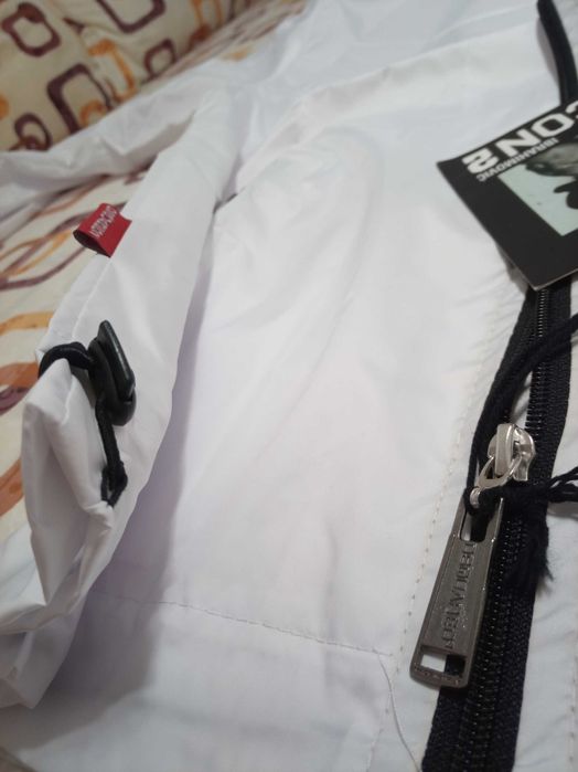 Ветровка Яке Dsquared 2 Dsq Icon D22