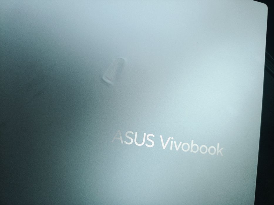 Ноутбук Asus новый