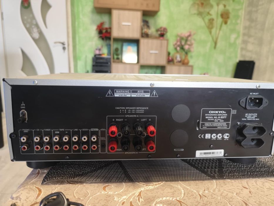 Усилвател Onkyo A 9377