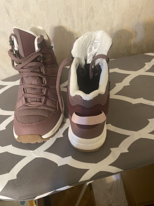 Туристически зимни маратонки