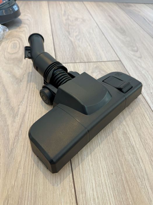 Aspirator fara sac Star-Light ACTY-718G, 1.8 l, 700 W, Filtru HEPA