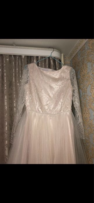 Продам свадебное платье обсолютно новое
