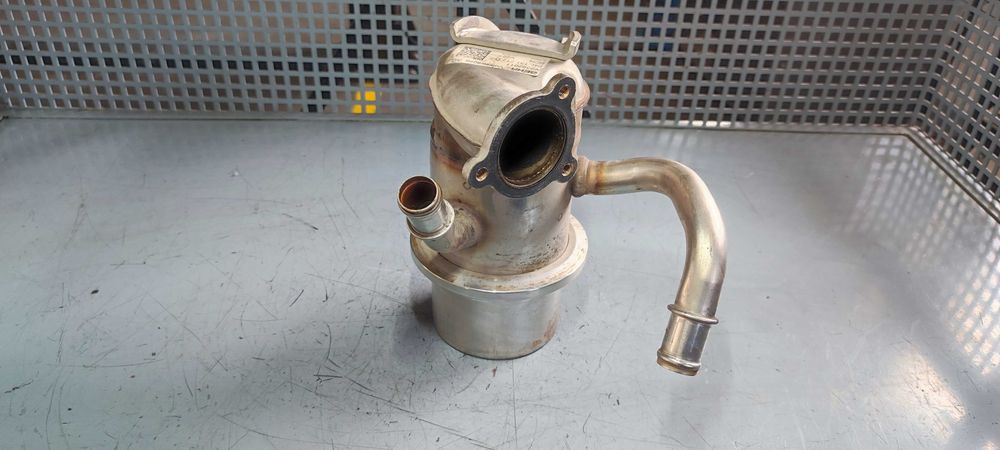 EGR volkswagen vw touran DEF 2.0 cod 04L131512D Behr