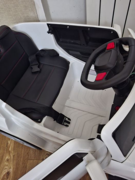 Электромобиль детский