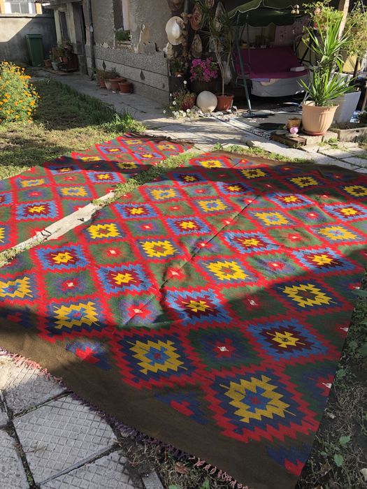 Тетевенски битов  килим и пътека