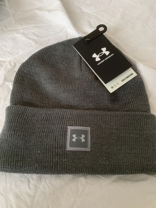 Зимни шапки