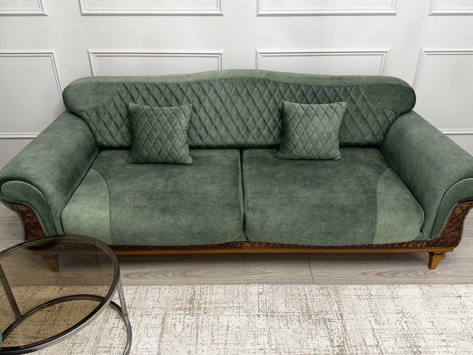 Диван с креслом б/у