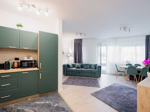 Inchiriez apartament cu 3 camare,  Cartier  Luceafaru