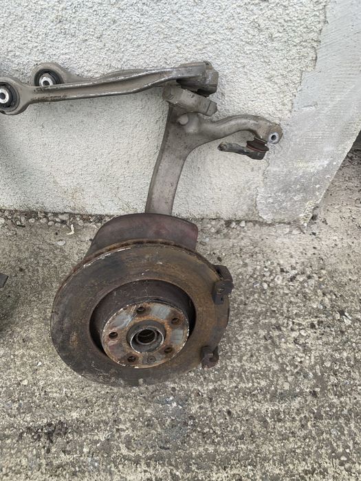 Fuzeta dreapta fata Audi a6 C6 3.0 TDI QUATTRO ASB bmk