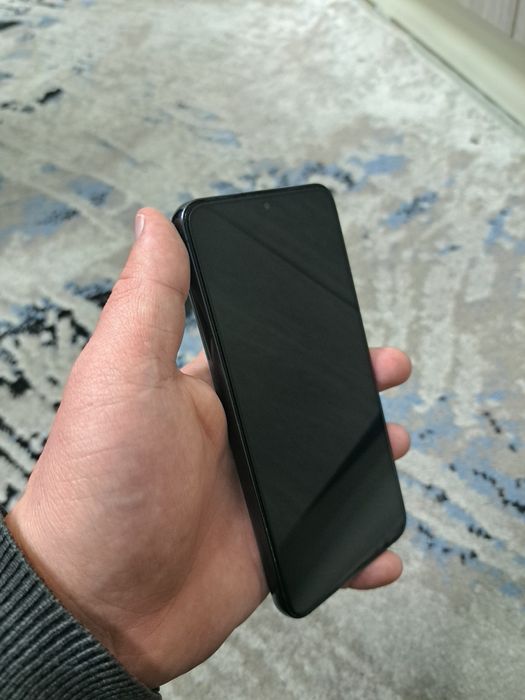 Samsung S23  xotirasi 8/256GB