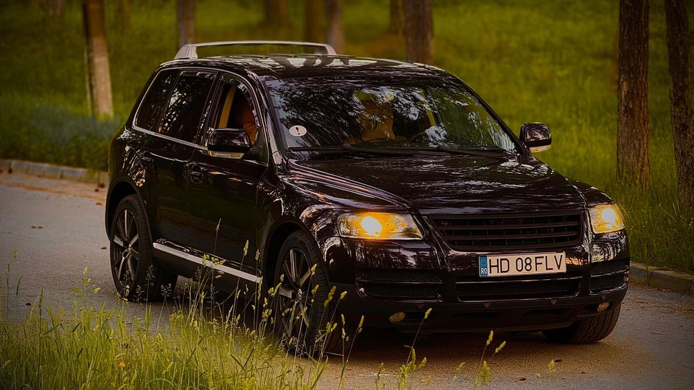 VOLKSWAGEN Touareg