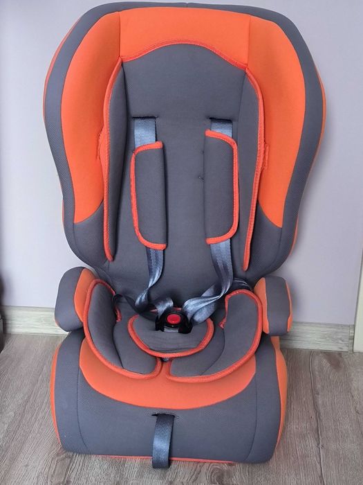 Детско столче за кола