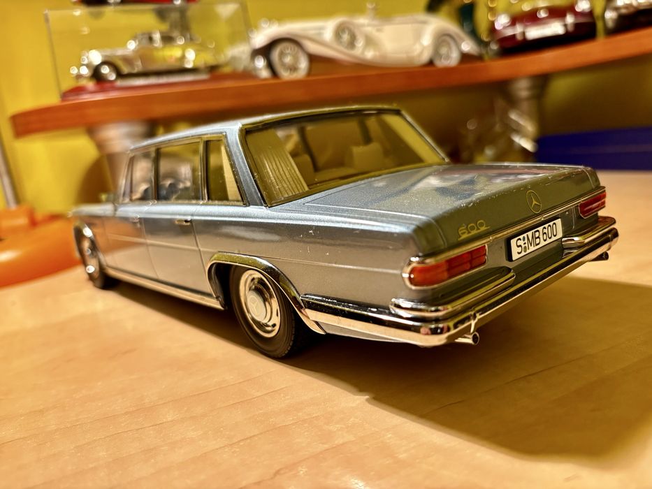 Macheta 1:18 Mercedes SWB